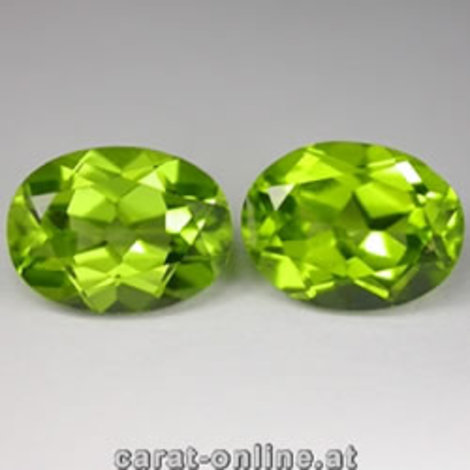 Peridot Duo, Oval facettiert (5,89 ct.) aus Pakistan Peridot Duo, Oval facettiert (5,89 ct.) aus Pakistan